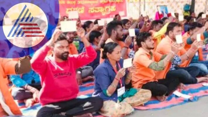 The labour sent a letter to Prime Minister Modi in blood at hubli rav The labour sent a letter to Prime Minister Modi in blood at hubli rav
