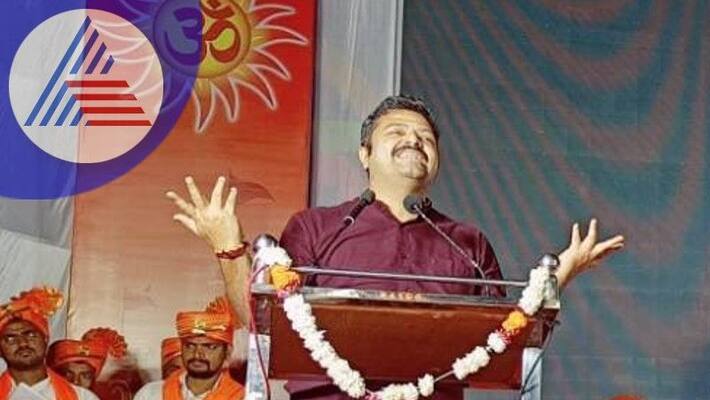Beware of Love Jihad says chakravarthy sulibele at mundagoda rav Beware of Love Jihad says chakravarthy sulibele at mundagoda rav