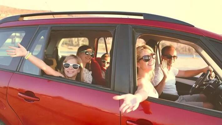 Planing to travel by car on New Year keep these things in mind to avoid accidents Planing to travel by car on New Year keep these things in mind to avoid accidents