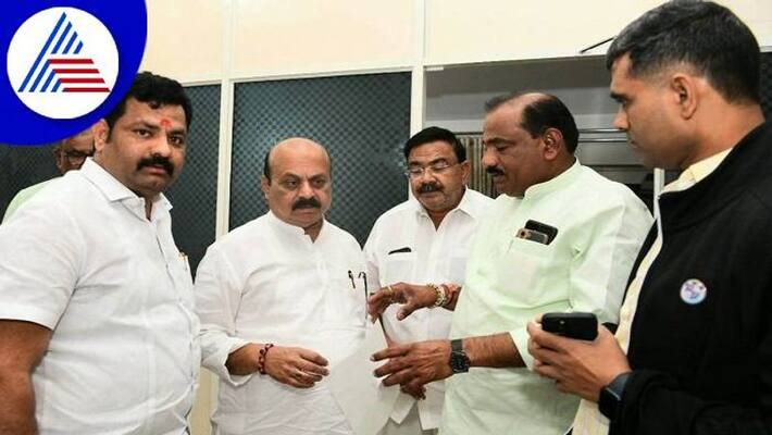 Demanding to CM Judicial Probe of Doranahalli Cylinder Blast Case grg Demanding to CM Judicial Probe of Doranahalli Cylinder Blast Case grg