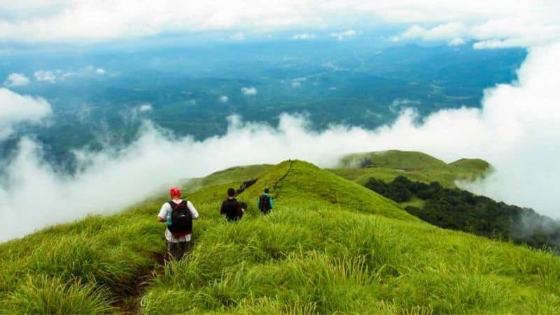 10 must visit places in kerala