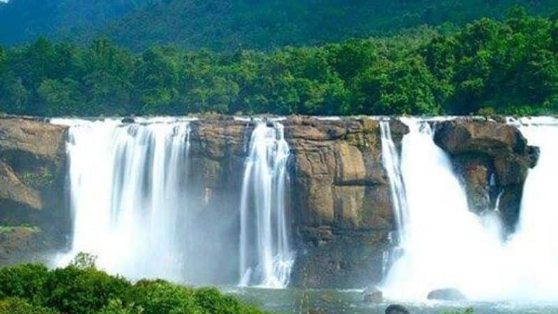 10 must visit places in kerala