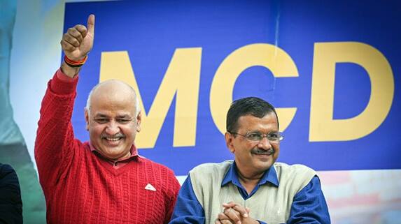 Delhi Chief Minister Arvind Kejriwal tears remembering former Delhi Deputy Chief Minister Manish Sisodia, who is in jail due to the excise scam akb Delhi Chief Minister Arvind Kejriwal tears remembering former Delhi Deputy Chief Minister Manish Sisodia, who is in jail due to the excise scam akb