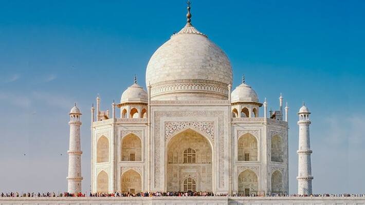 Argentina tourist missing in agra, after he tested covid poitive who visited the Taj Mahal on December 26 akb Argentina tourist missing in agra, after he tested covid poitive who visited the Taj Mahal on December 26 akb