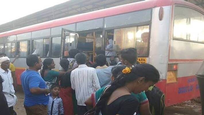 Bus Stop Completely Dilapidated at Khanapur in Belagavi grg Bus Stop Completely Dilapidated at Khanapur in Belagavi grg