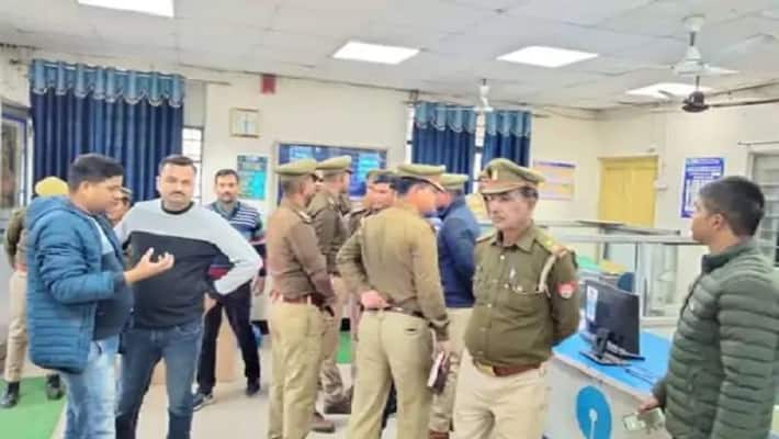 Kanpur Thieves blew gold worth 1 crore from SBI Bank in film style executed the incident by making 8 feet long tunnel