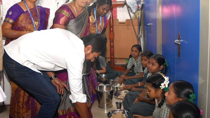 minister udhayanidhi stalin inspects government schools in dindugal minister udhayanidhi stalin inspects government schools in dindugal