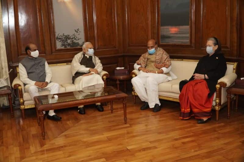 Parliament Winter Session ends PM Modi other leaders attend customary meeting hosted by LS Speaker