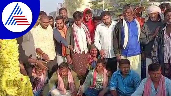 Haft vasuli from small traders peoples protest agains rowdies at davanagererav Haft vasuli from small traders peoples protest agains rowdies at davanagererav
