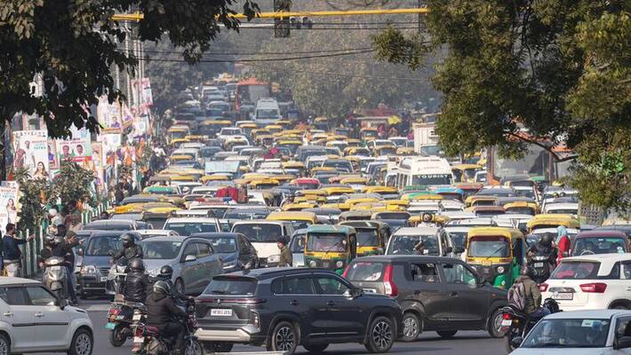 Passenger vehicle sales saw over 20% rise in last three months of 2022 Passenger vehicle sales saw over 20% rise in last three months of 2022