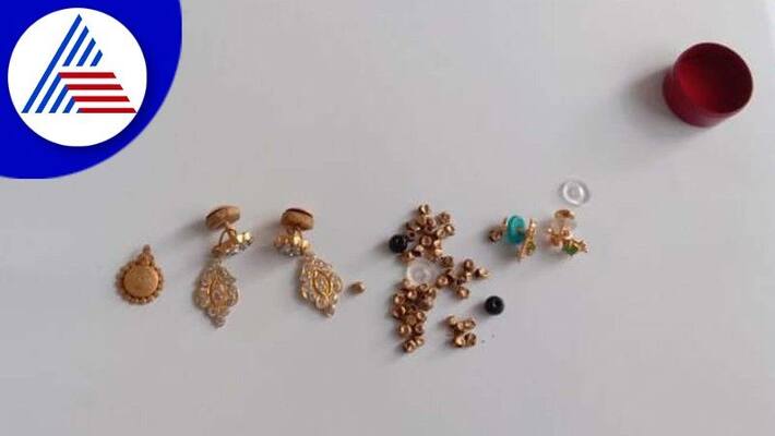 Honest staff who returned the jewels of the pilgrims at challakere chitradurga rav Honest staff who returned the jewels of the pilgrims at challakere chitradurga rav