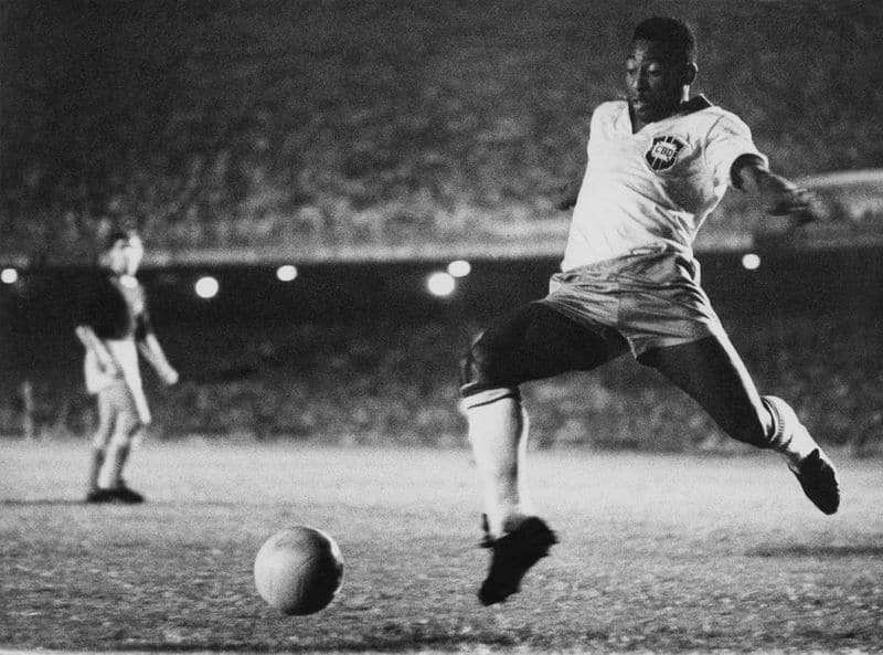 Brazil football legend Pele  dies aged 82 