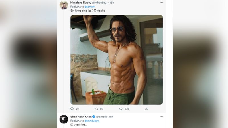 Shah Rukh Khan Gives Witty Reply To A Fan Who Asked Why He Is Not Releasing The Trailer Of Pathan GGA