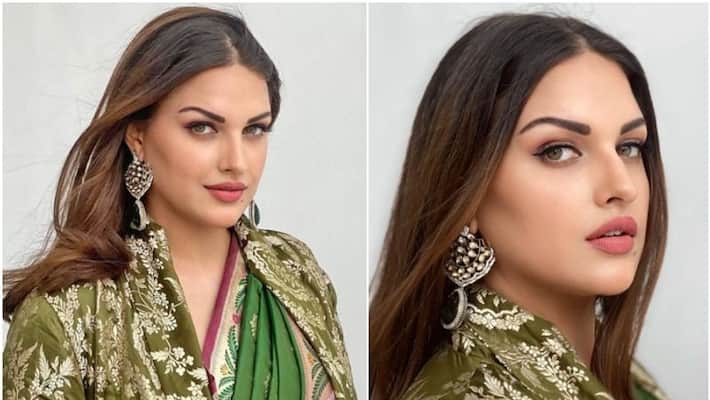 Himanshi Khurana Hospitalised In Romania after suffers high fever and bleeding nose sgk Himanshi Khurana Hospitalised In Romania after suffers high fever and bleeding nose sgk