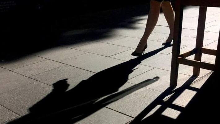 A young woman from Madhya Pradesh, who came to the city with the dream of becoming a model, was raped by photographer in Ahmedabad akb A young woman from Madhya Pradesh, who came to the city with the dream of becoming a model, was raped by photographer in Ahmedabad akb