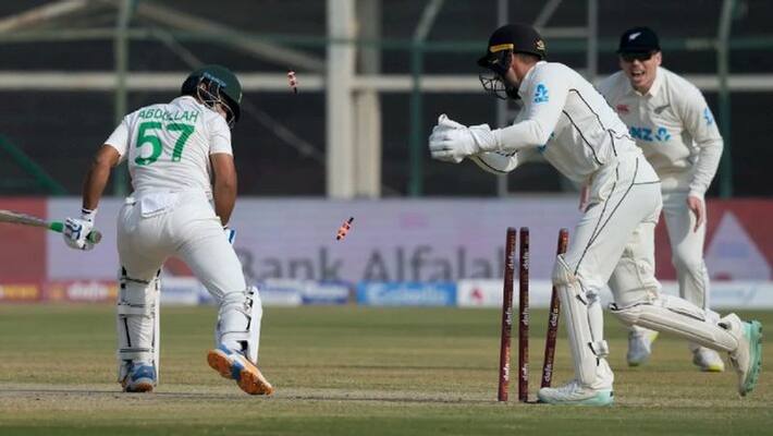 pakistan first 2 wickets fall by stumpings for the first time in test history pak vs nz karachi test pakistan first 2 wickets fall by stumpings for the first time in test history pak vs nz karachi test