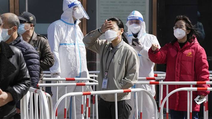 Karnataka :Three international passengers are Covid positive at Bengaluru airport; Samples for genome sequencing Karnataka :Three international passengers are Covid positive at Bengaluru airport; Samples for genome sequencing