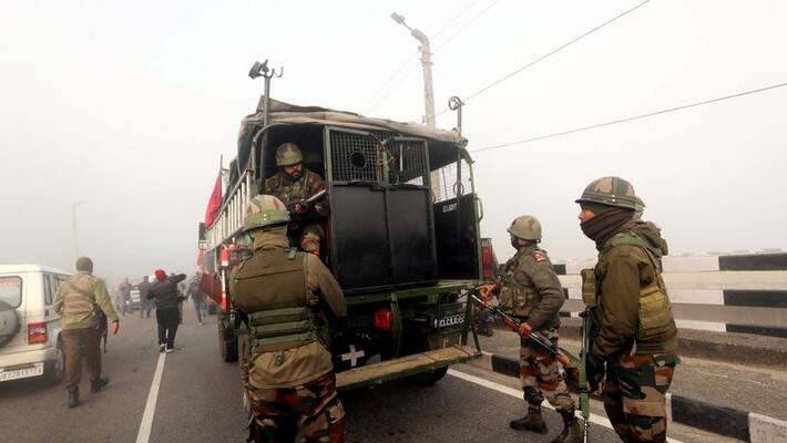 2 men with suspected links to ISIS arrested in West Bengal's Howrah 2 men with suspected links to ISIS arrested in West Bengal's Howrah