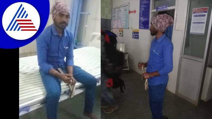 a man brought a snake who bitten to the hospital at chikkamagaluru gvd a man brought a snake who bitten to the hospital at chikkamagaluru gvd