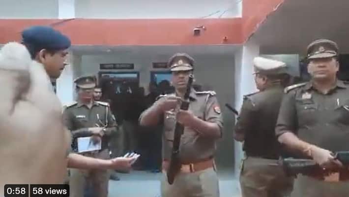 Uttar Pradesh Police Inspector trigger laughter after he failed to know how to load a gun infront of DIG akb Uttar Pradesh Police Inspector trigger laughter after he failed to know how to load a gun infront of DIG akb