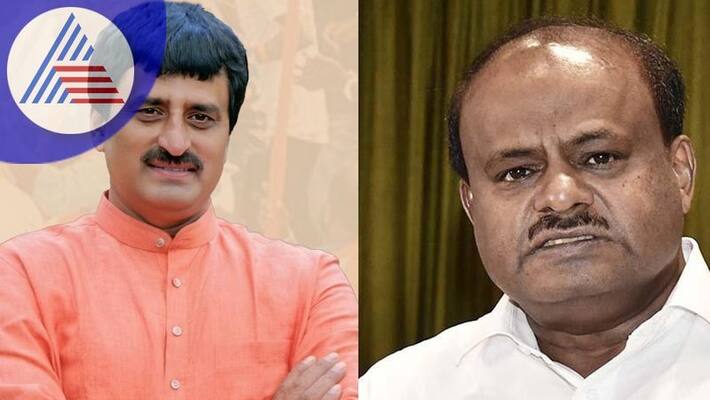 Kumaraswamy aim is to win 20 seats and become CM Yogeshwar criticizes sat Kumaraswamy aim is to win 20 seats and become CM Yogeshwar criticizes sat