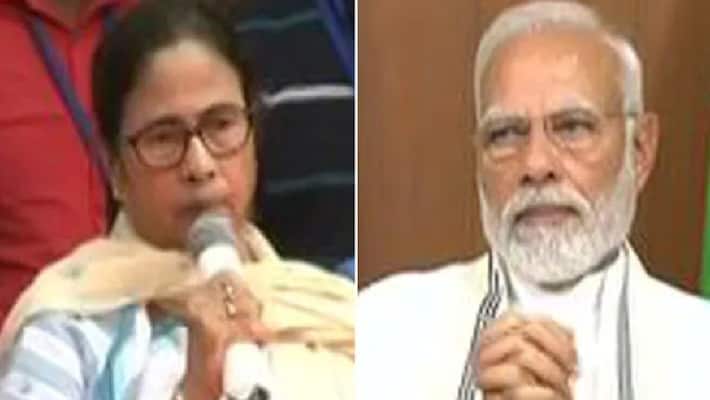 High Drama At PM's Bengal Event, Mamata Banerjee Refuses To Go On Stage High Drama At PM's Bengal Event, Mamata Banerjee Refuses To Go On Stage