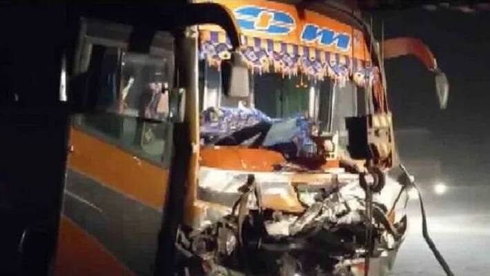 gujarat bus crashes into suv after driver suffers heart attack 9 dead 28 injured ash gujarat bus crashes into suv after driver suffers heart attack 9 dead 28 injured ash