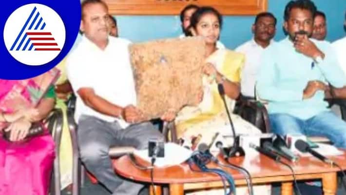 HK Patil responsible for drinking water crisis Municipal Council President Usha Dasara at gadag rav HK Patil responsible for drinking water crisis Municipal Council President Usha Dasara at gadag rav