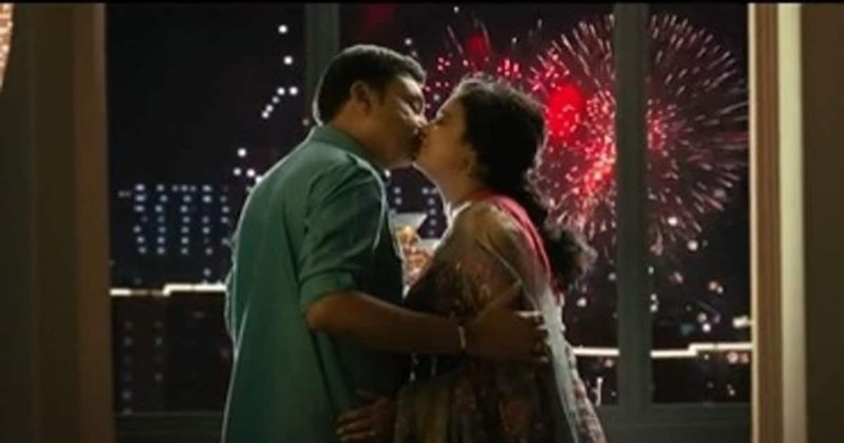 నరేష్‌-పవిత్ర లోకేష్‌ సహజీవనం ఇక అధికారికం.. లిప్‌ కిస్‌తో పెళ్లి ప్రకటన..  సోషల్‌ మీడియాలో రచ్చ రచ్చ..