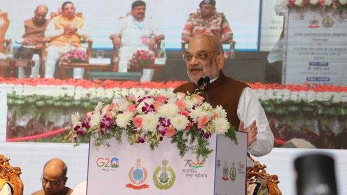 No triangle fight in Karnataka BJP will come into power with majority says Amit shah in Booth President Sammelan Bengaluru ckm No triangle fight in Karnataka BJP will come into power with majority says Amit shah in Booth President Sammelan Bengaluru ckm