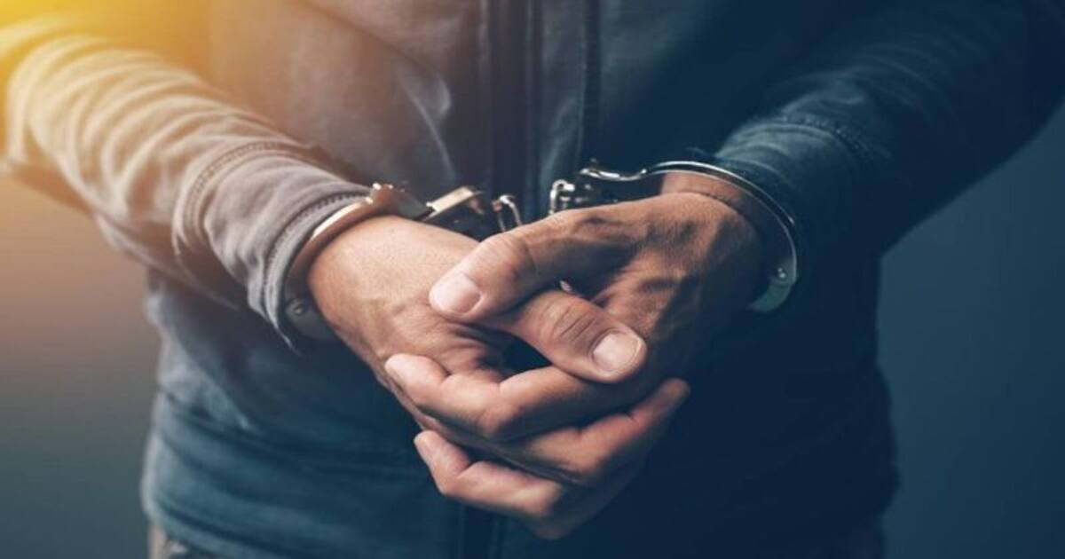 இந்த வயசுல இதெல்லாம் தேவையா! ரோட்ல போற பெண்ணிடம் ஆபாச சைகை! இழுத்து போட்டு பாலியல் தொல்லை கொடுத்த கிழவன்.!