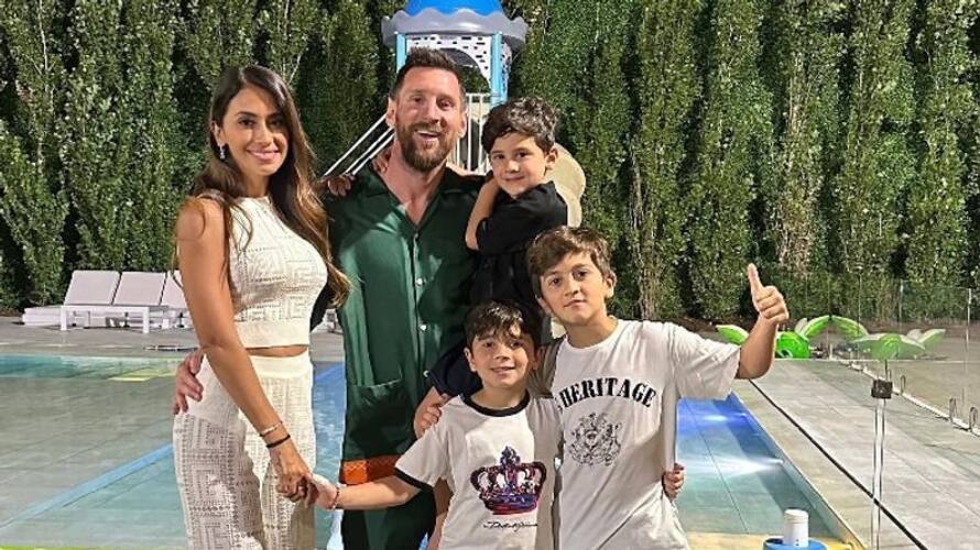 Football Legend Lionel Messi And Family Welcome New Year In Style pic goes viral kvn Football Legend Lionel Messi And Family Welcome New Year In Style pic goes viral kvn