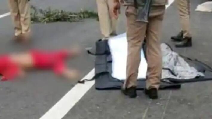 A Delhi-style accident in Noida.. A car hit a Swiggy delivery boy and dragged him for 500 meters.. A Delhi-style accident in Noida.. A car hit a Swiggy delivery boy and dragged him for 500 meters..