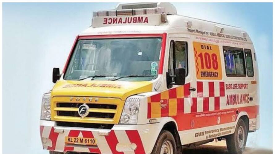 Ambulance gets stuck in traffic and the child dies gvd Ambulance gets stuck in traffic and the child dies gvd