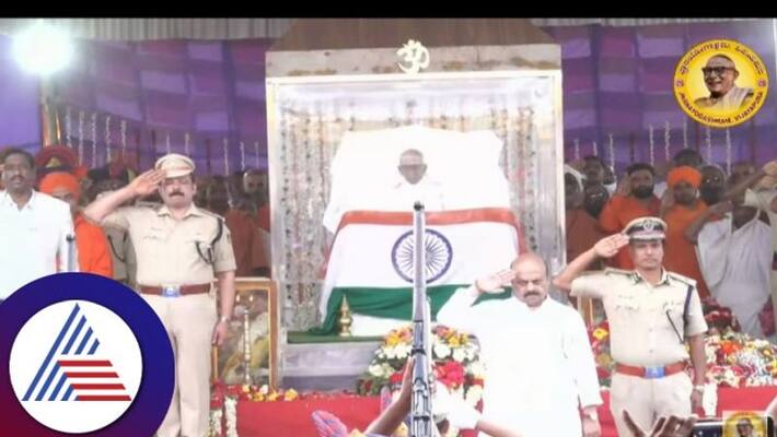 Siddeshwar Sri final darshan ends countdown to funeral sat Siddeshwar Sri final darshan ends countdown to funeral sat