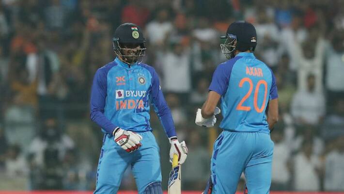 With the Help of Deepak Kooda and Axar Patel India Scored 162 runs against Sri Lanka 1st T20 Match With the Help of Deepak Kooda and Axar Patel India Scored 162 runs against Sri Lanka 1st T20 Match
