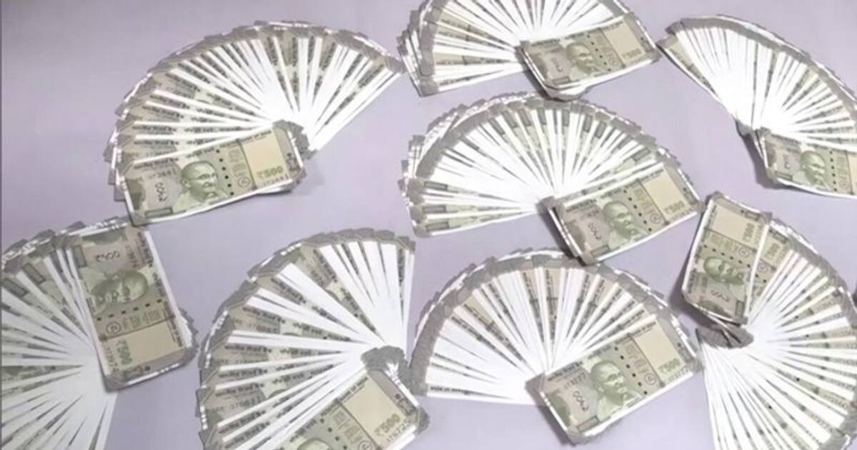 கோவையில் வீட்டில் கள்ள நோட்டு அச்சடித்த போலி மருத்துவர் கைது