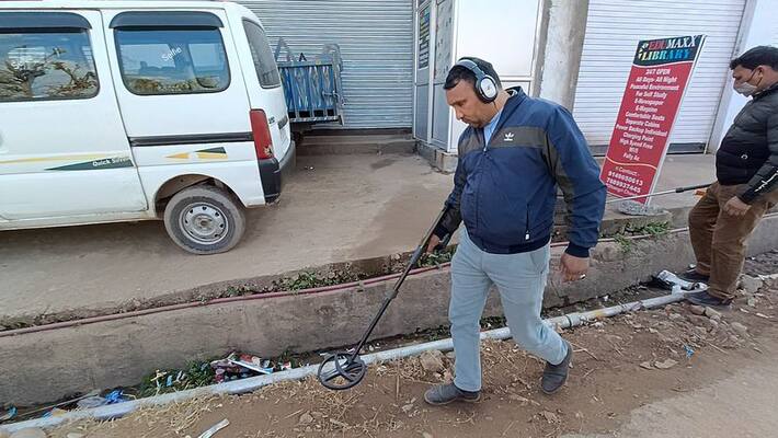 3 injured in a Explosion at manipur ukhrul Search operation going on ahead of Republic day celebration ckm 3 injured in a Explosion at manipur ukhrul Search operation going on ahead of Republic day celebration ckm