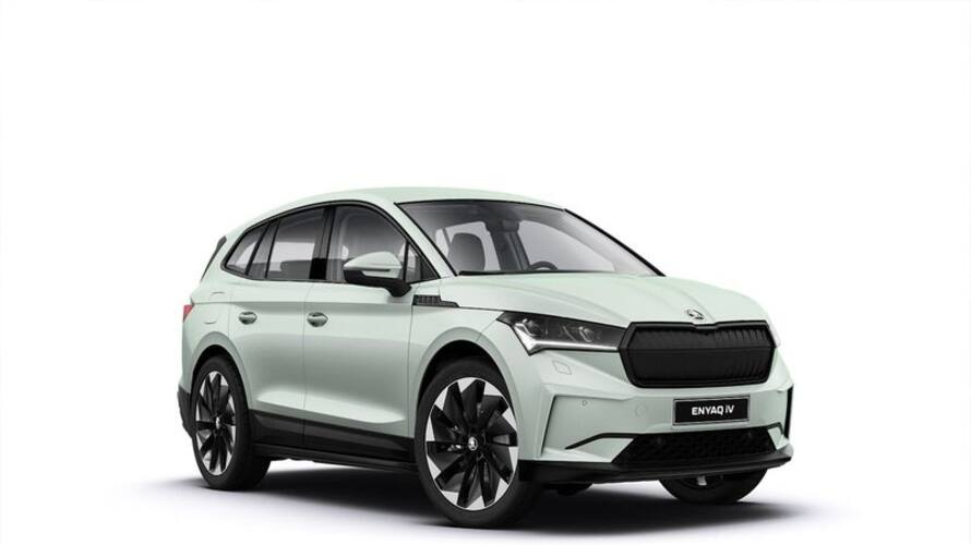 Skoda Enyaq RS iV sets two Guinness World Records titles with 7.351 km ice drift Skoda Enyaq RS iV sets two Guinness World Records titles with 7.351 km ice drift