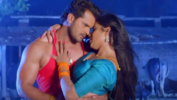 710px x 400px - Kajal Raghwani SEXY video: Bhojpuri actress, Khesari Lal Yadav's BOLD rain  dance goes VIRAL-WATCH