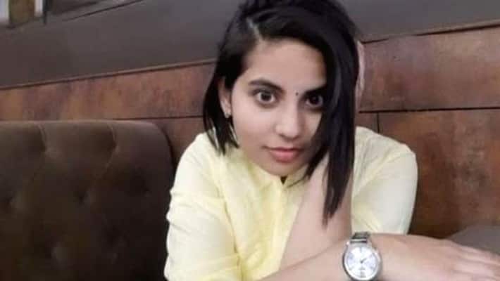 Bhopal 24 year old doctor commits suicide by injecting herself an anaesthesia drug akb Bhopal 24 year old doctor commits suicide by injecting herself an anaesthesia drug akb