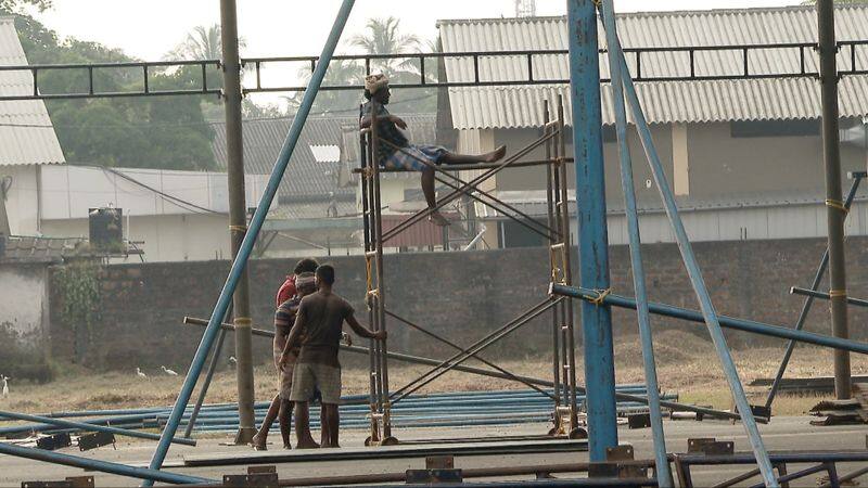 Cheruthuruthi native man ummer has been pandal construction for the school kalolsavam 2023