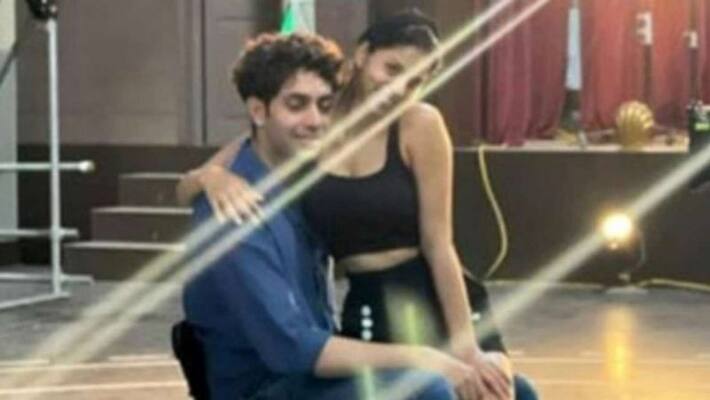Amitabh Bachchan grandson Agastya Nanda and Shah Rukh Khan daughter Suhana Khan dating with each other from The Archies Movie? Amitabh Bachchan grandson Agastya Nanda and Shah Rukh Khan daughter Suhana Khan dating with each other from The Archies Movie?