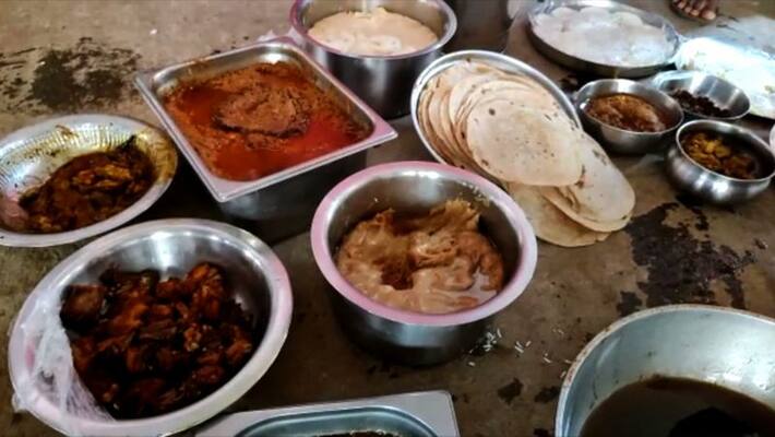 Raids in Hotels in Chavakkad filthy food seized Raids in Hotels in Chavakkad filthy food seized