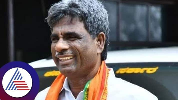 Karnataka CM agrees to upgrade Sri Narayana Guru Development Cell as corporation gow Karnataka CM agrees to upgrade Sri Narayana Guru Development Cell as corporation gow