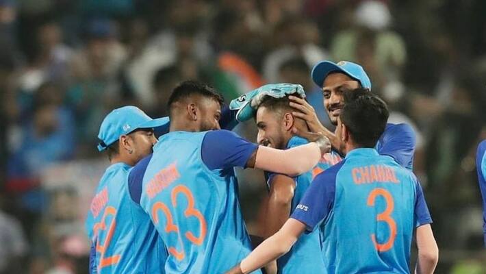 Sri Lanka won the toss and opt to field against India in ODI series opener Sri Lanka won the toss and opt to field against India in ODI series opener