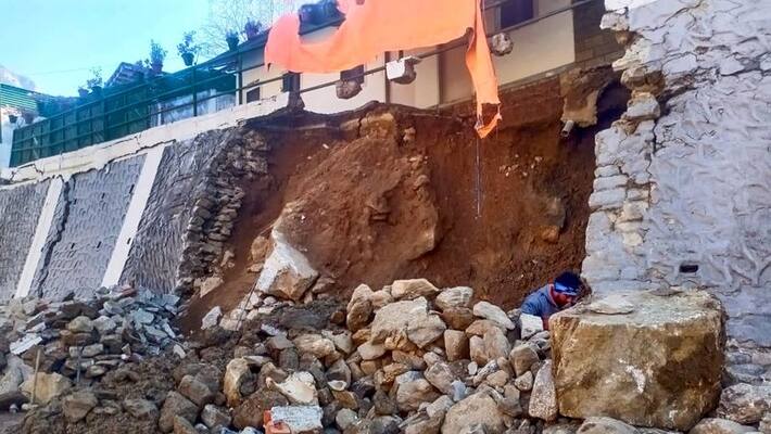 Cracks discovered in more than 50 dwellings in Karnaprayag after Joshimath. Cracks discovered in more than 50 dwellings in Karnaprayag after Joshimath.