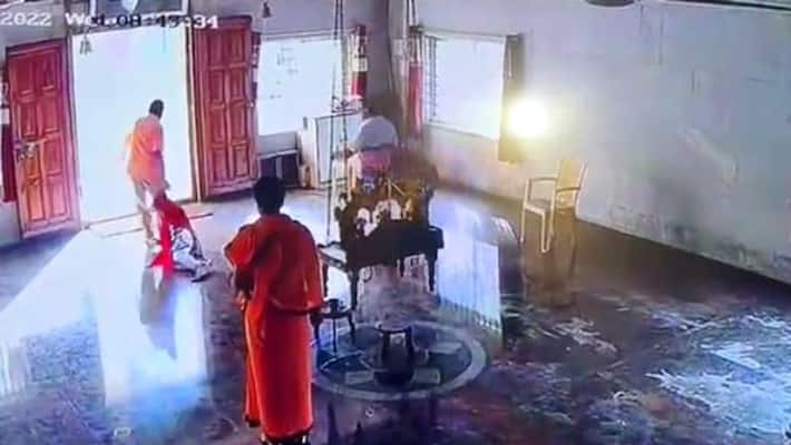 In Bengaluru, a woman was dragged by her hair and thrown out of a temple. In Bengaluru, a woman was dragged by her hair and thrown out of a temple.