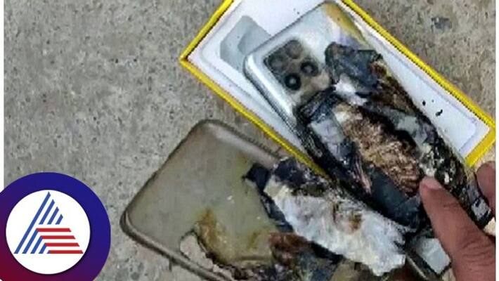 uttar pradesh man hurt after his mobile phone explodes in hand while talking ash uttar pradesh man hurt after his mobile phone explodes in hand while talking ash