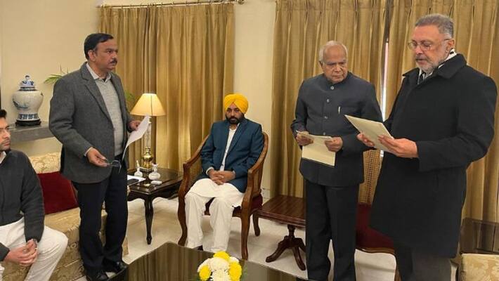 Fauja Singh Sarari resigns in punjab as minister Balbir Singh sworn in Fauja Singh Sarari resigns in punjab as minister Balbir Singh sworn in